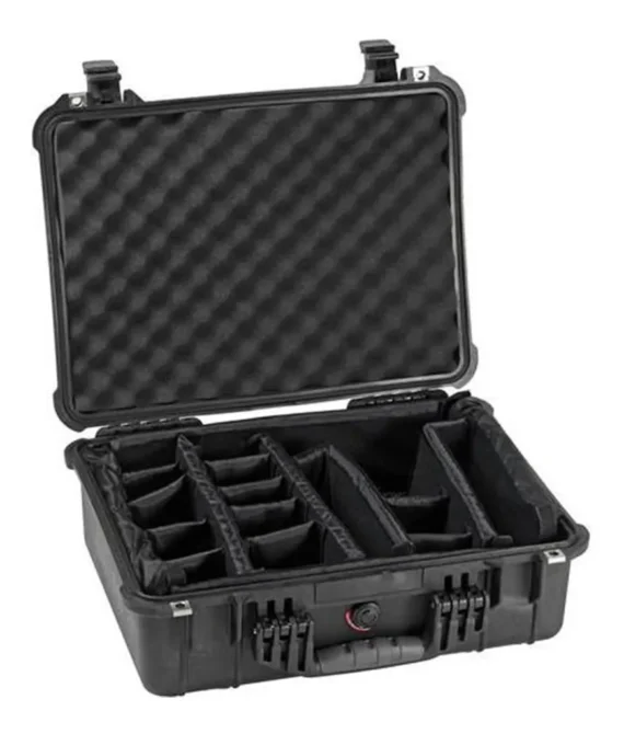 Pelican Protector Case with Divider 1524 WL/WD – Black